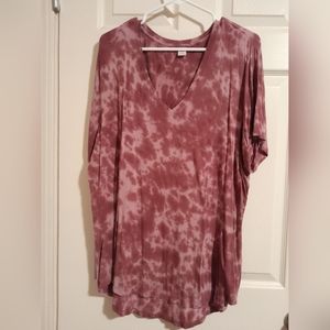 Old Navy Women's XL V-neck Tie Dye Tshirt